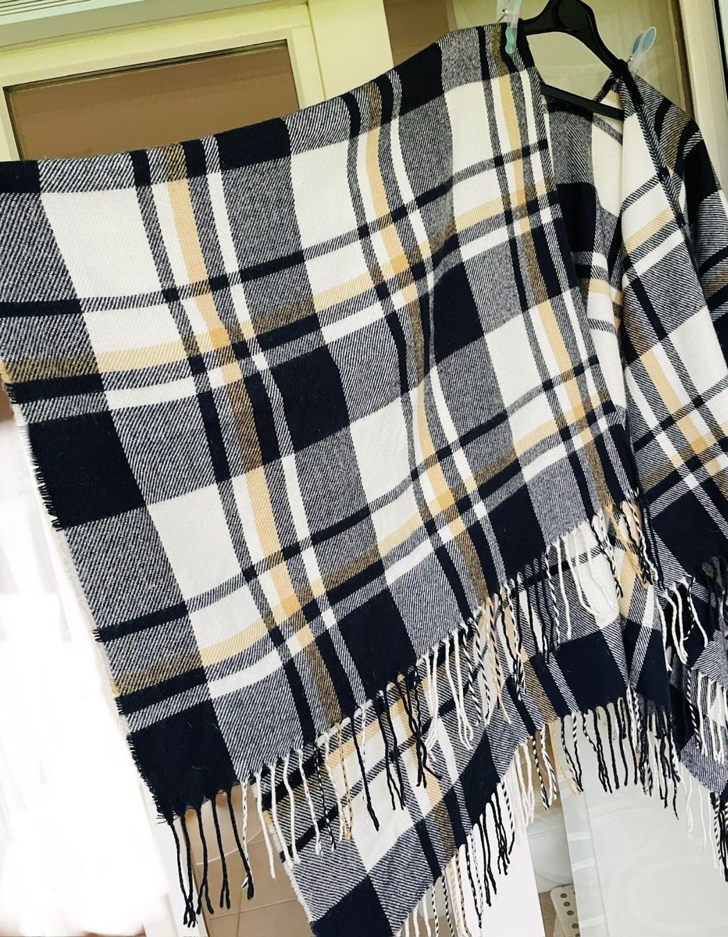 Sonstige Damenmode: Cape Poncho onesize – Gebraucht aus Etoy von Diadefin 2