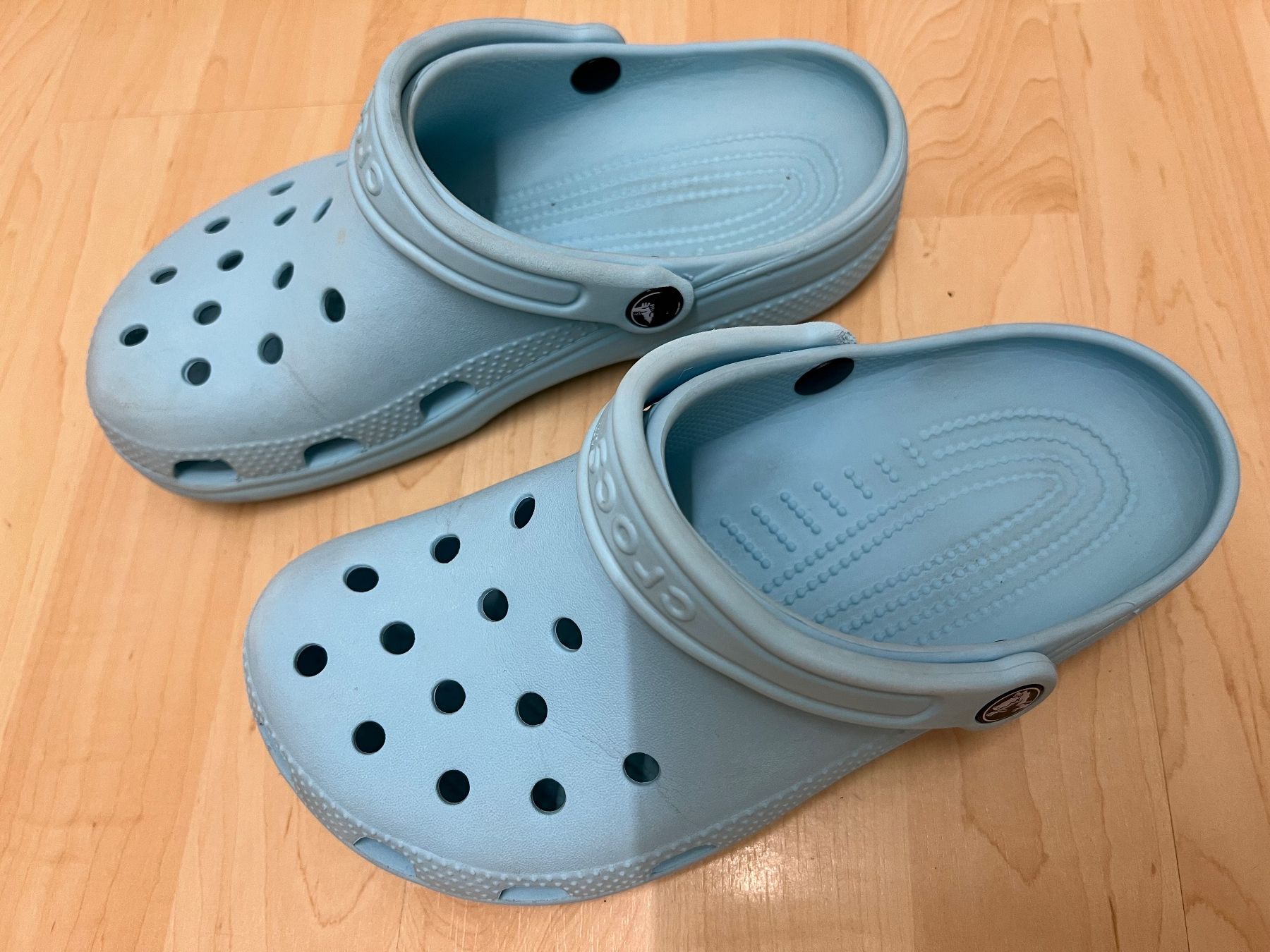 Crocs Herrenschuhe: Crocs Classic Clog M5 W7 Gr.37-38, hellblau – Gebraucht aus Siebnen von dte_9kmw