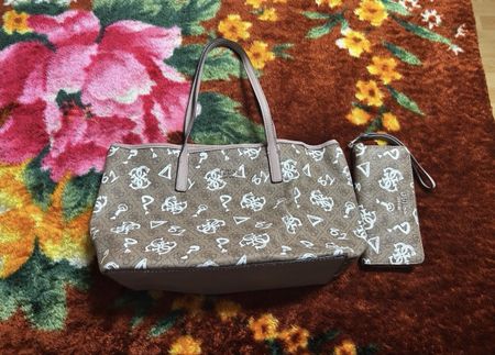 GUESS Handtasche & passender Geldbeutel