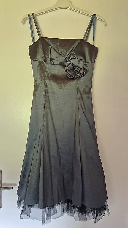 Vestiti: Abendkleid, Festkleid Gr 36 – Usato da Oberriet SG venduto da maxie97 1