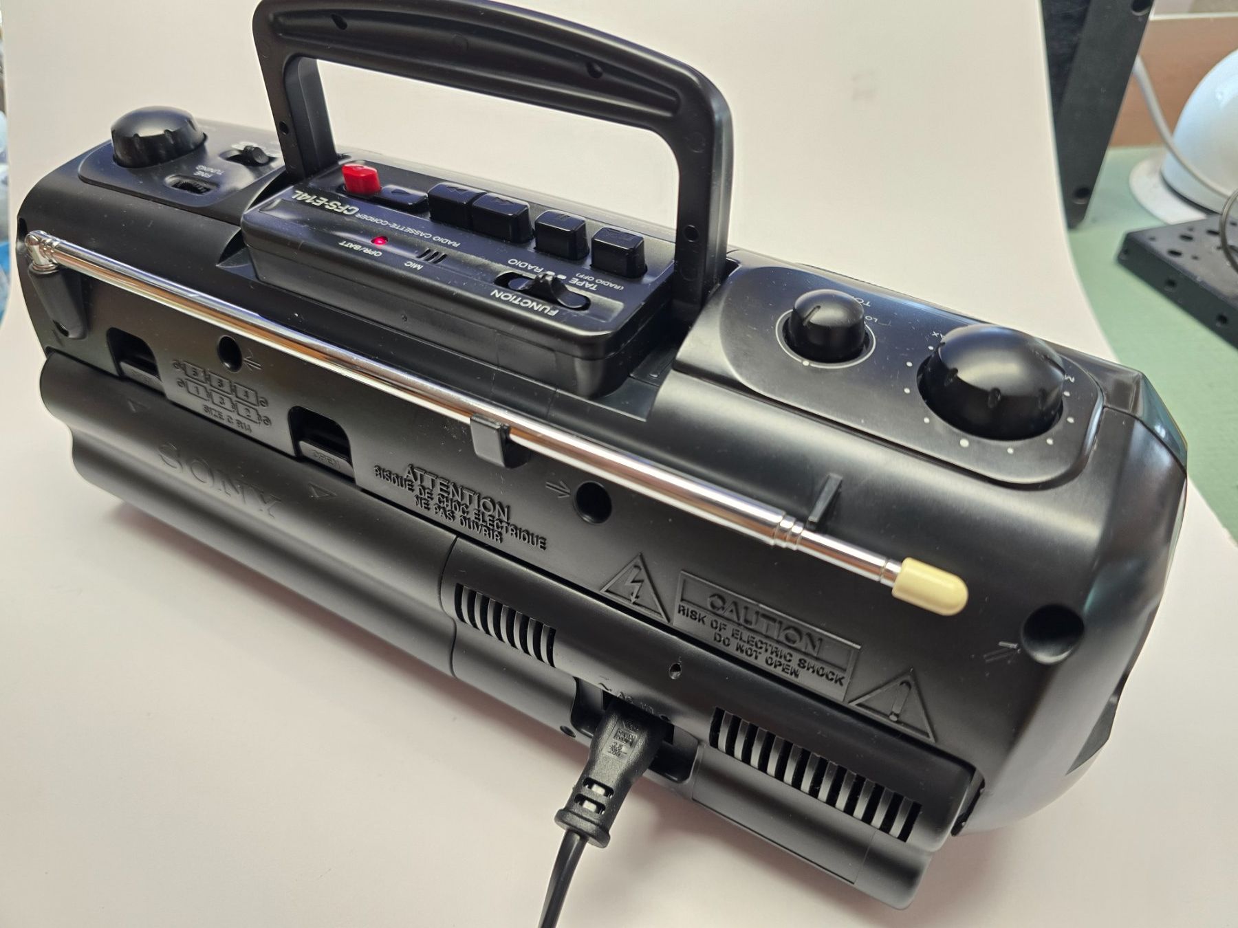 Sony Radios: SONY Radio Cassette CFS E14L – D'occasion à Balgach par Zwickau01 3