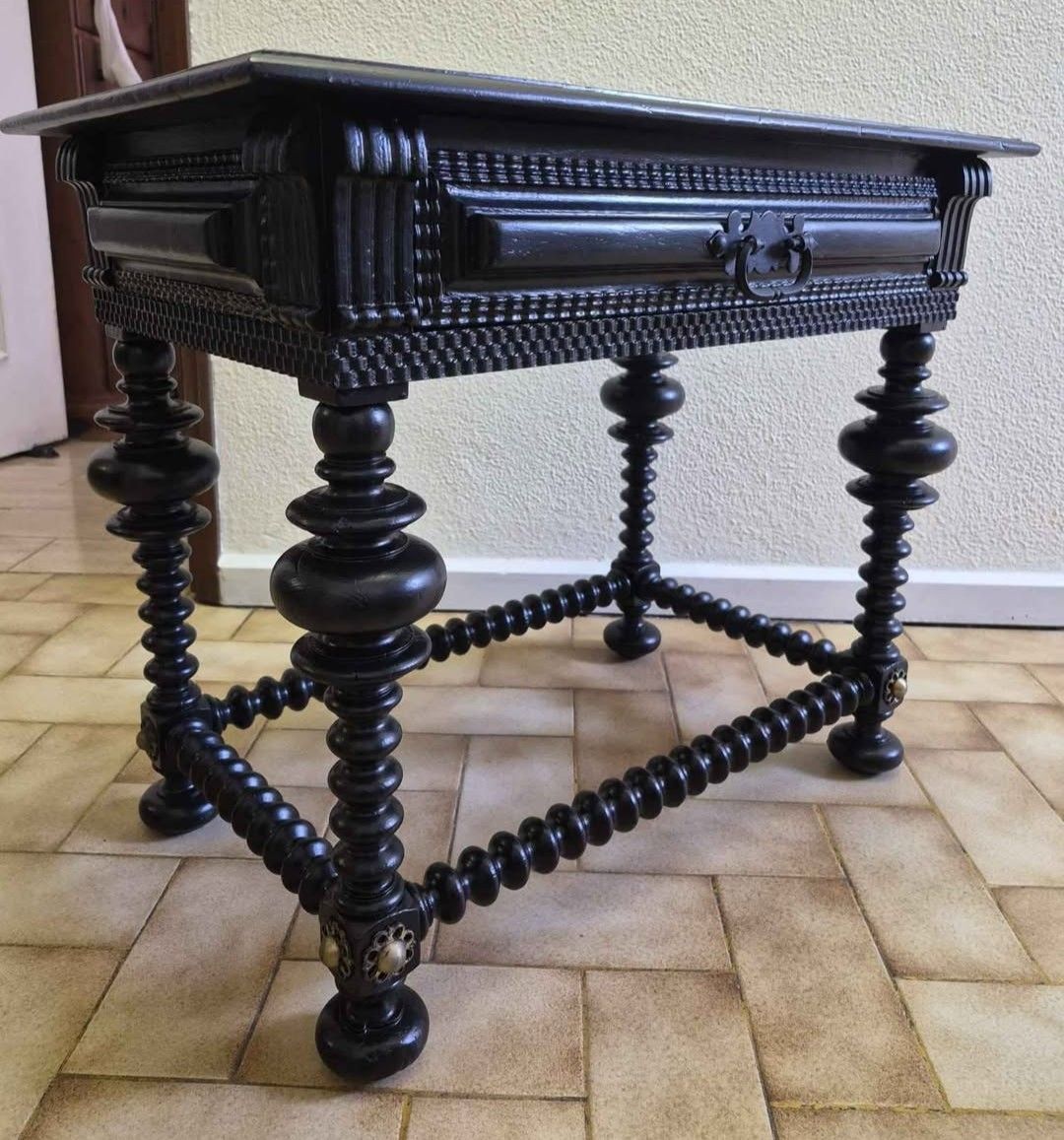 Tables de nuit: Table antique siècle XIX/ XX – D'occasion à La Chaux-de-Fonds par Ric_m628