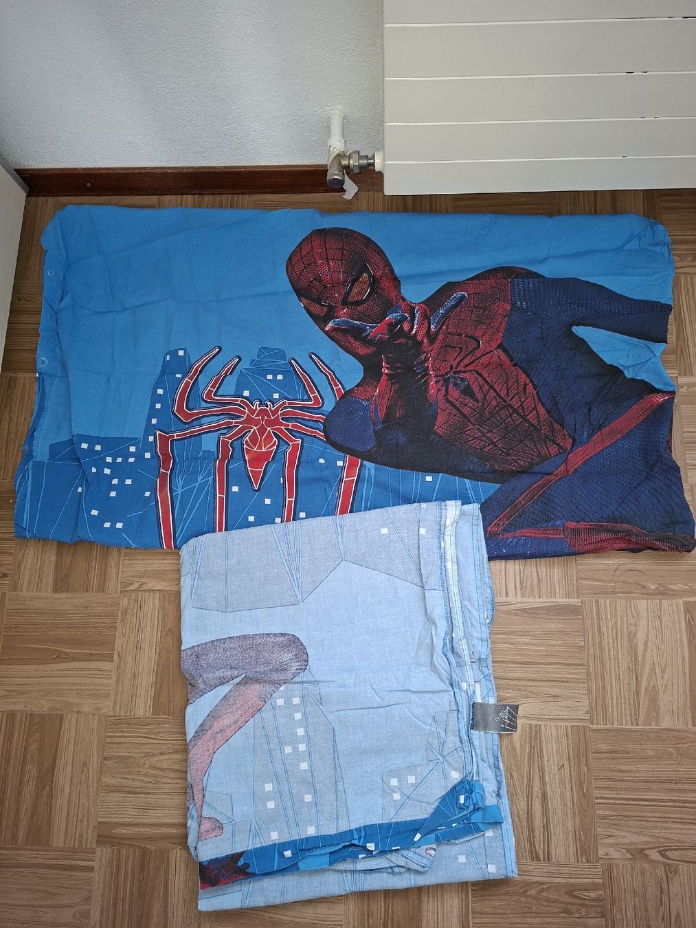 Biancheria da letto: Spyderman Bettwäsche 160x210 – Nuovo (secondo la descrizione) da Unterbäch VS venduto da Nifadi