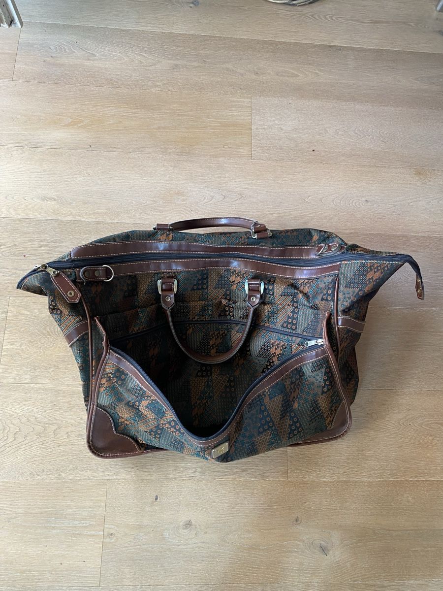 Taschen: Reisetasche CBS gemustert, guter Zustand – Gebraucht aus Embrach von bea_8424 2