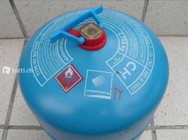 Neue volle Campingaz Gasflasche 907 / 6L