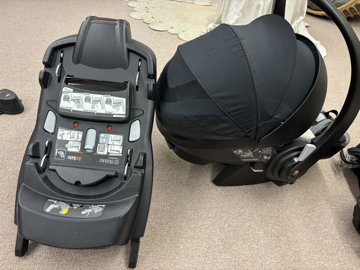 Stokke Porte-bébés ventraux & dorsaux: Babyschale – D'occasion à Pfungen par cio_cj95 2