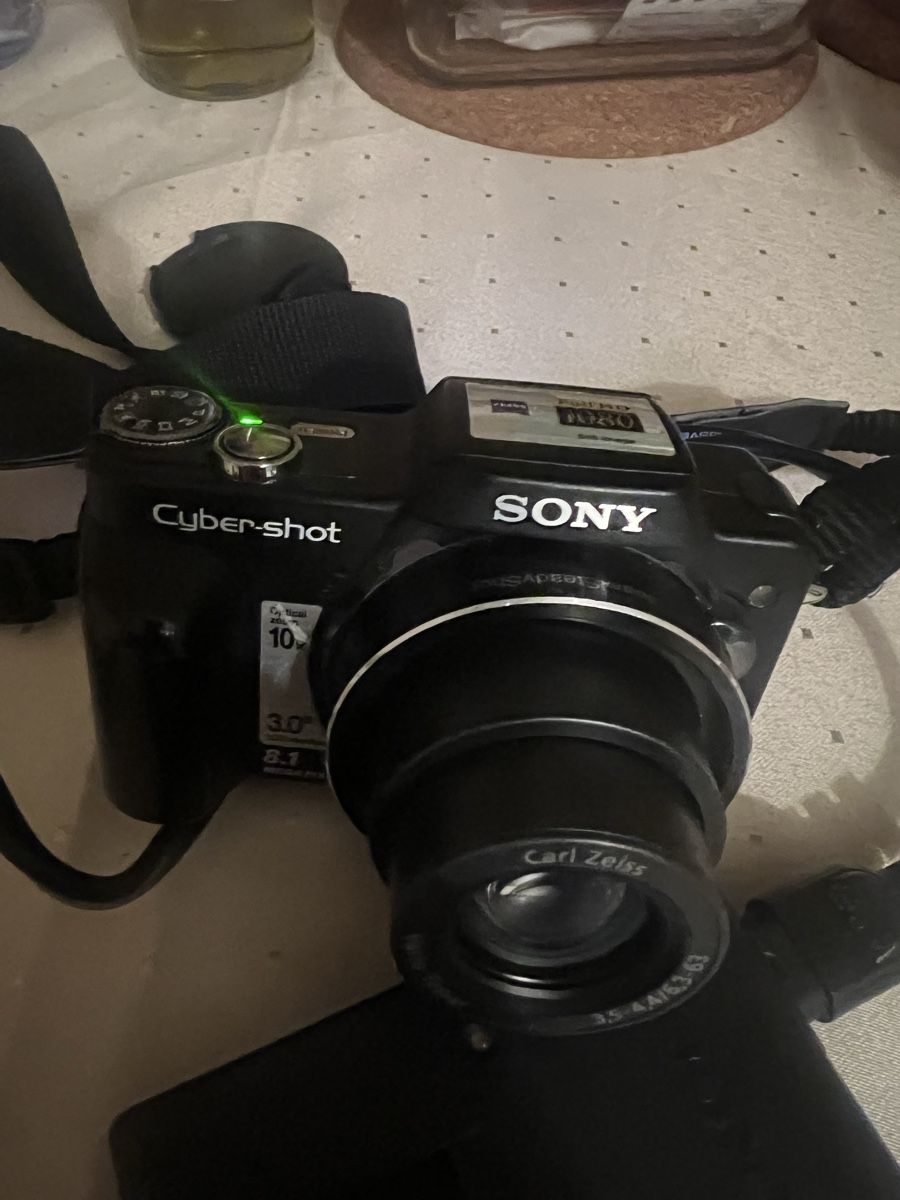 Sony Fotocamera: Sony super steadyshot DSC-H10 – Usato da Zürich venduto da jao_2bx7 2