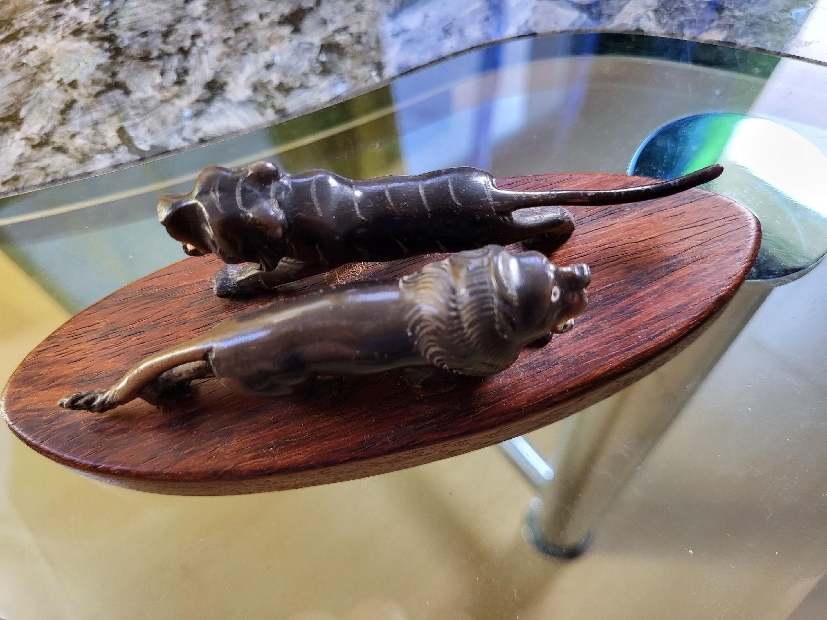 Sculture & Statue: Hornschnitzerei – Nuovo (secondo la descrizione) da Flawil venduto da Uncristalized