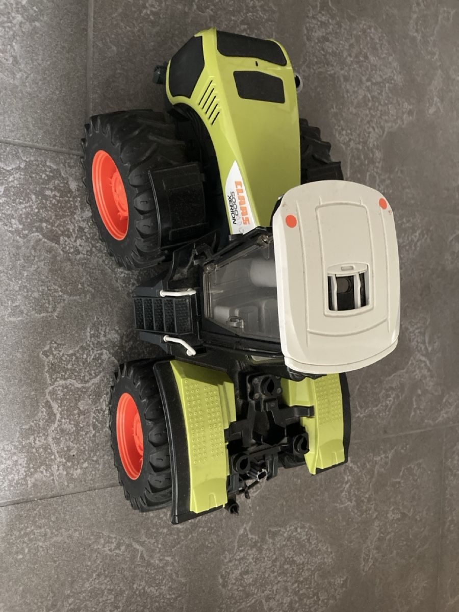Claas Traktoren: Claas Xerion 5000 Traktor – Gebraucht aus Gunzwil von Heimatchochi