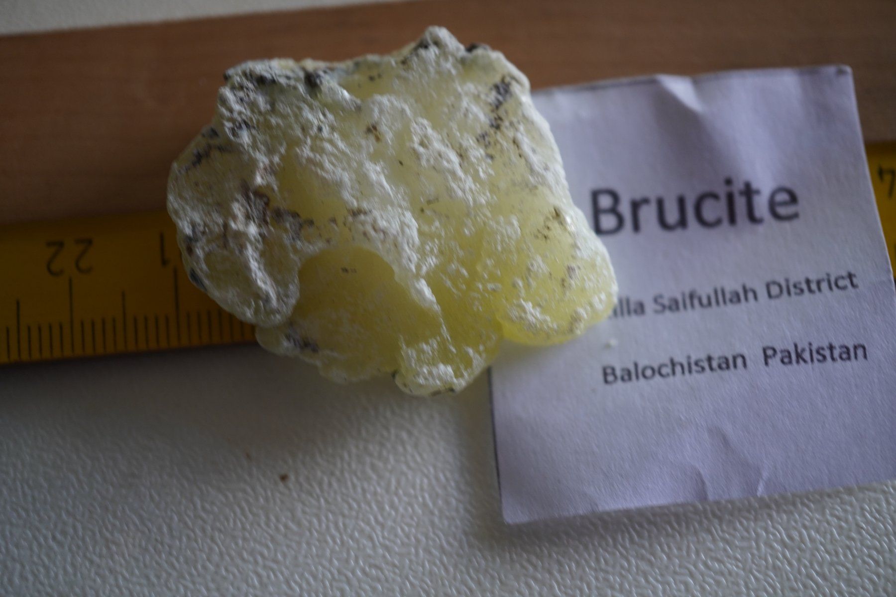 Minerali & Pietre curative: Brucite  Kristall  Pakistan – Nuovo e nell'imballaggio originale da Eschenbach SG venduto da craniums