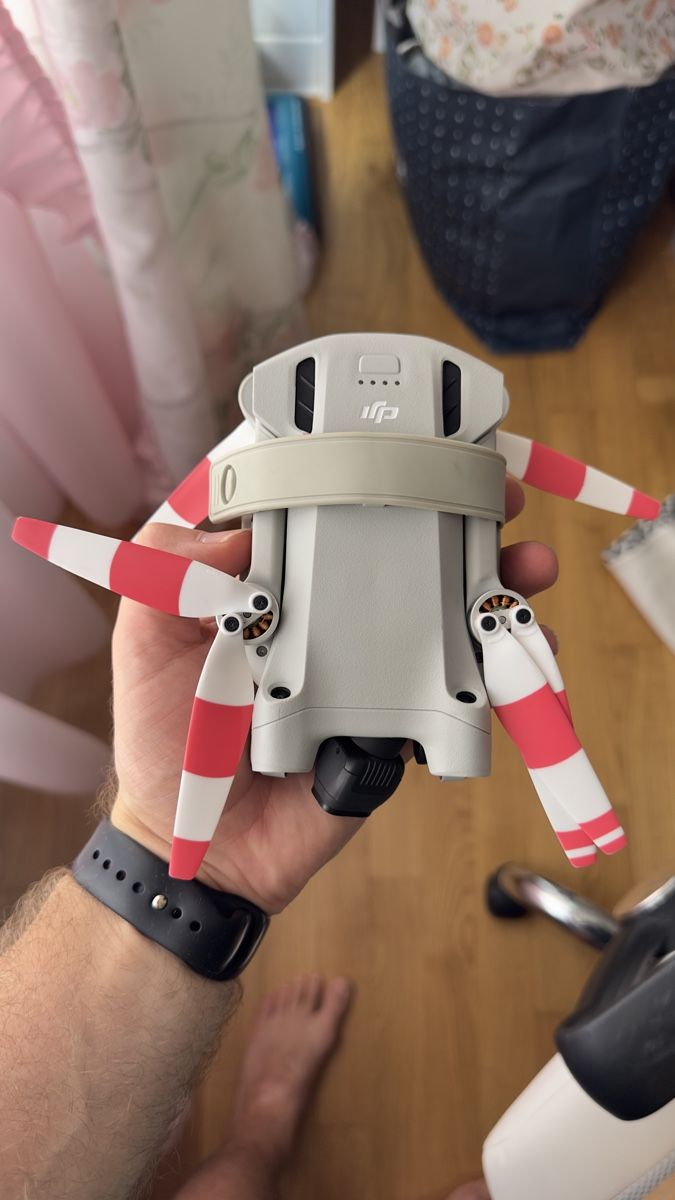 DJI Action Cam: DJI Mini 3 Pro – D'occasion à Schliern b. Köniz par Albi.A