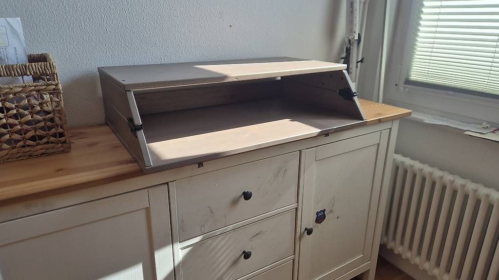 Wickeltisch & Zubehör: Table à langer – Gebraucht aus Morges von Aether.Materia