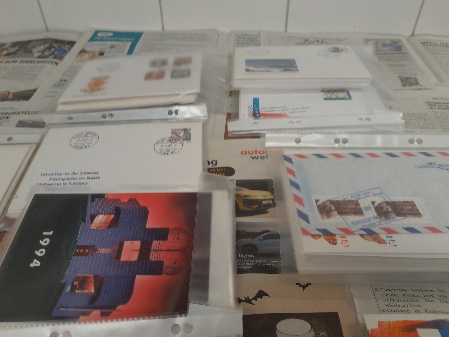 Tutti i francobolli: Menge Briefmarkenumschläge – Usato da Rüti ZH venduto da Alemanni 7