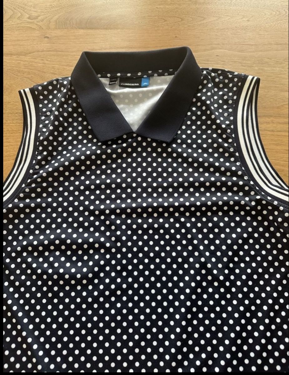 Lindeberg T-Shirts: J. Lindeberg Damen Golf Shirt M – Gebraucht aus Zürich von whitelily
