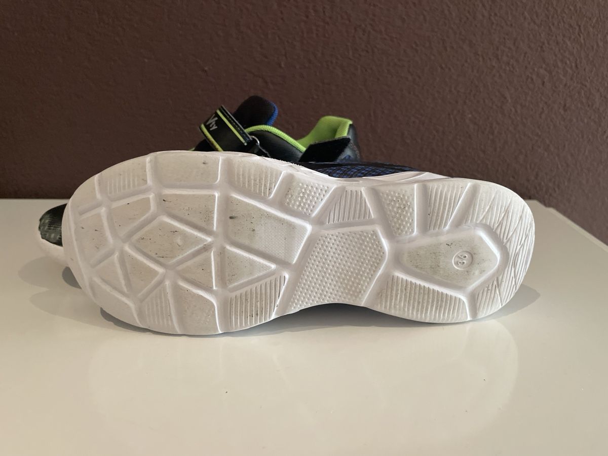 Scarpe per ragazzi: Vty Kinderschuhe Gr.36 mit Blinklicht – Usato da Kriens venduto da boramisch 1