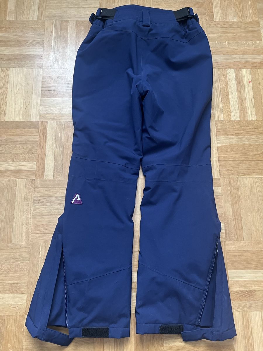Albright Pantalons: Kinder Skihose ALBRIGHT, Gr. 140 – D'occasion à Kilchberg ZH par Von_dutch 2
