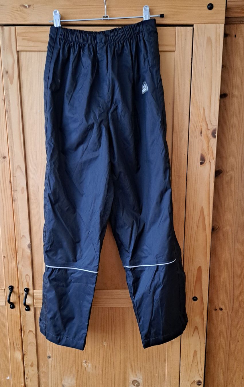 Hosen: Regenhose – Gebraucht aus Bellach von Schneehasi75