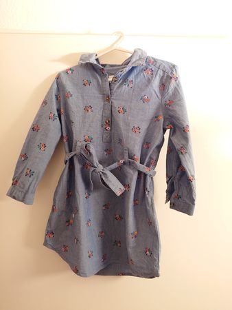 Kinder Blusen-Kleid Blumenmuster blau, Grösse 104
