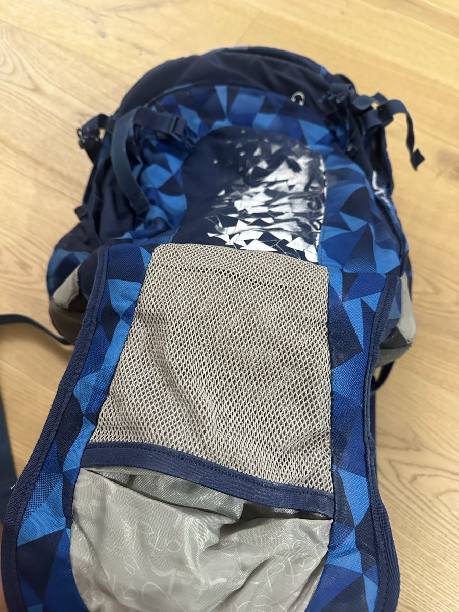 Satch Zaini: Satch Rucksack blau gemustert oft gebraucht – Usato da Regensberg venduto da Chura 3