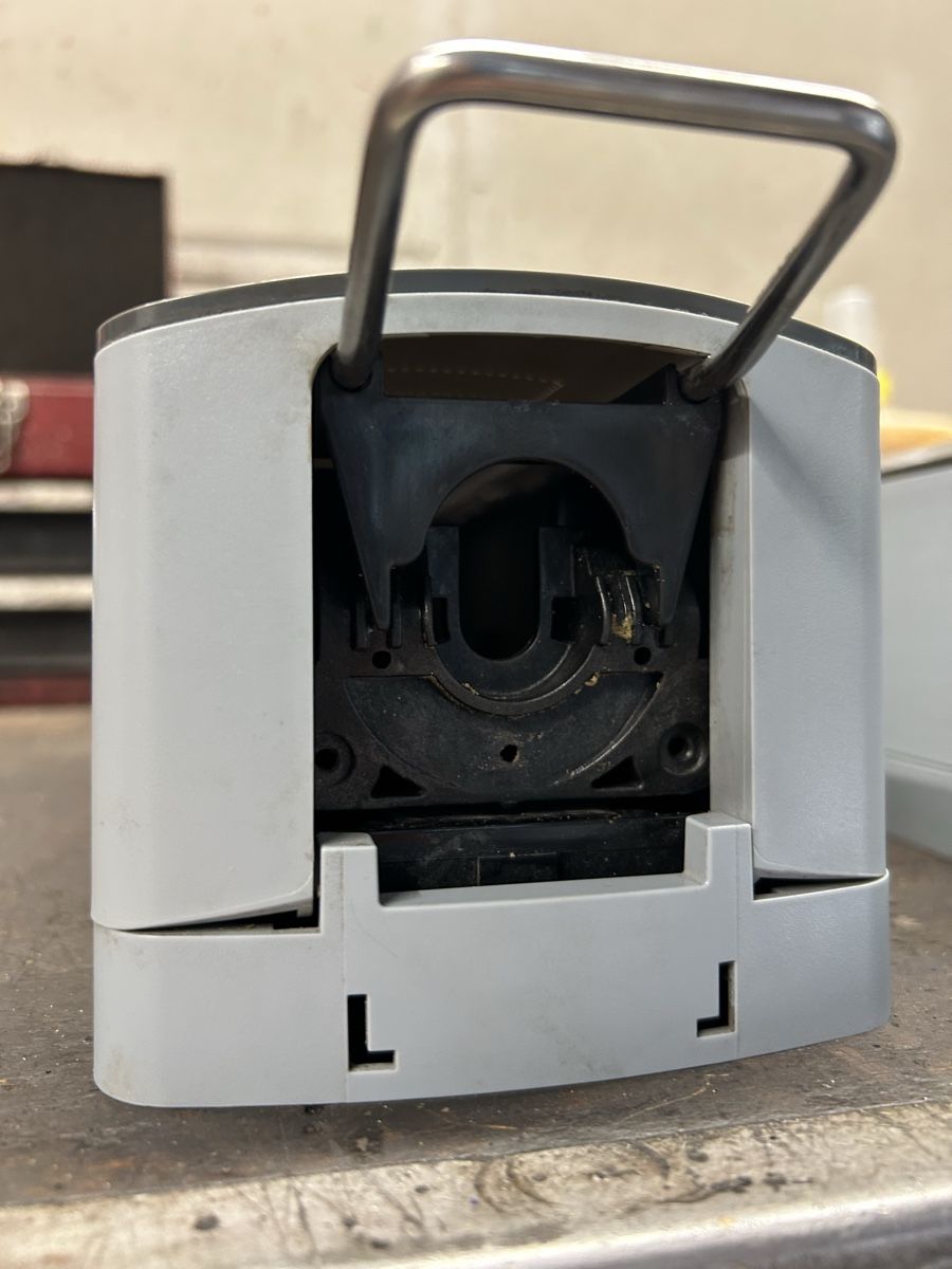 Portasapone: Garage Würth Seifenspender – Usato da Gampelen venduto da ste_r6hj 4