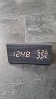 Digitaler Wecker Holzoptik mit Temperatur/Luftfeuchtigkeit