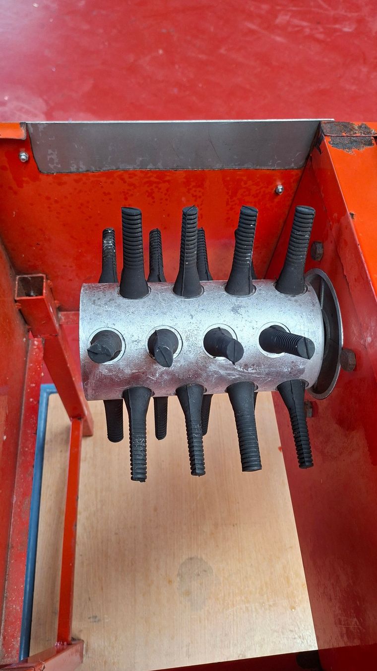 Toutes les machines: Geflügel Rupfmaschine – D'occasion à Wilen b. Wil par Kuss03 2