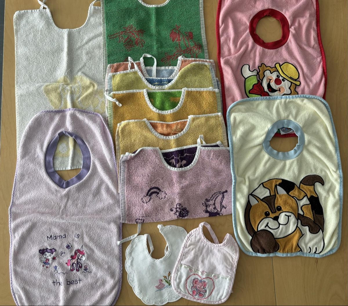 Repas pour bébés: Lätzchen Set – D'occasion à Niederwangen b. Bern par muidop