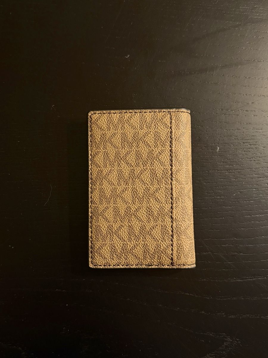Portafogli: Michael Kors Cardholder – Usato da Dulliken venduto da slb3009 1