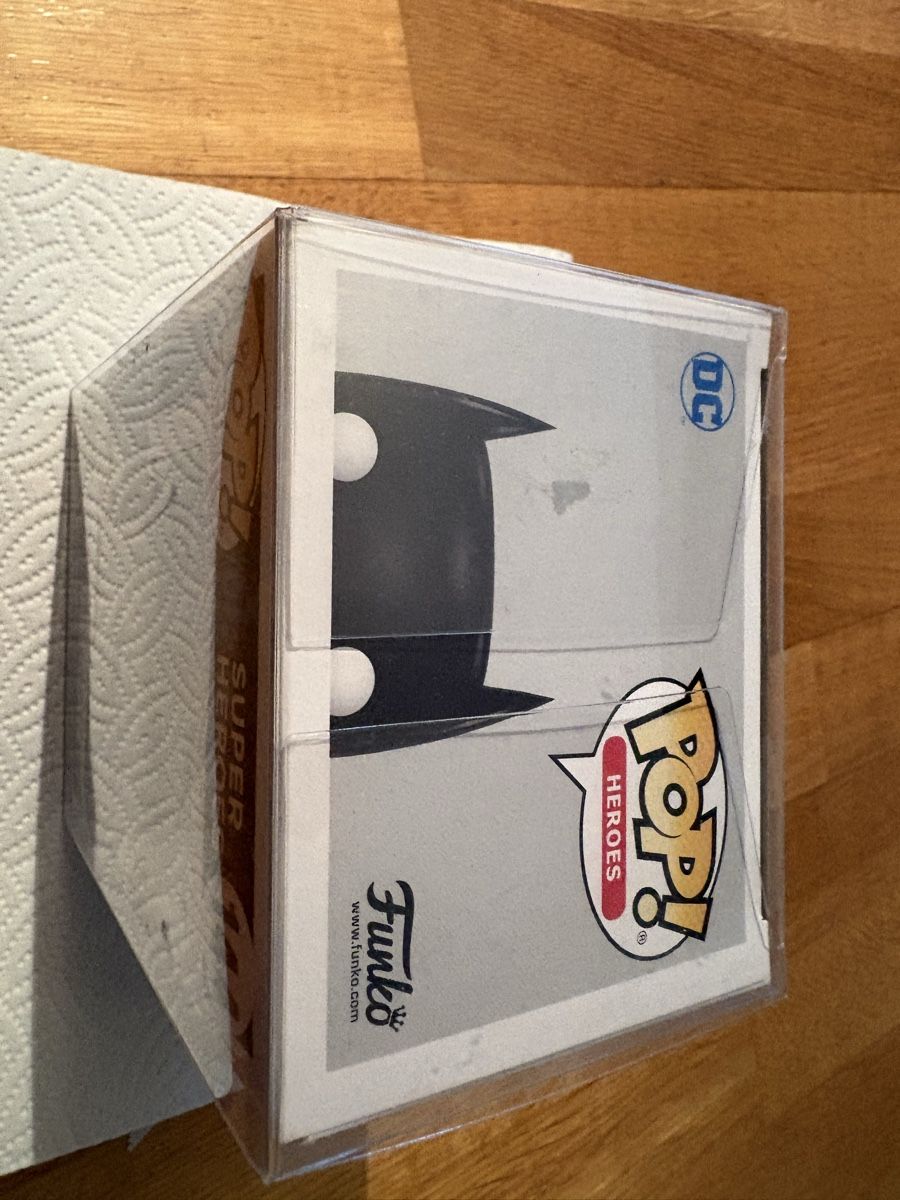 Funko Statuette: FUNKO batman 144 chrome COMIC CON 2018 – Nuovo e nell'imballaggio originale da Herzogenbuchsee venduto da warrior77 6