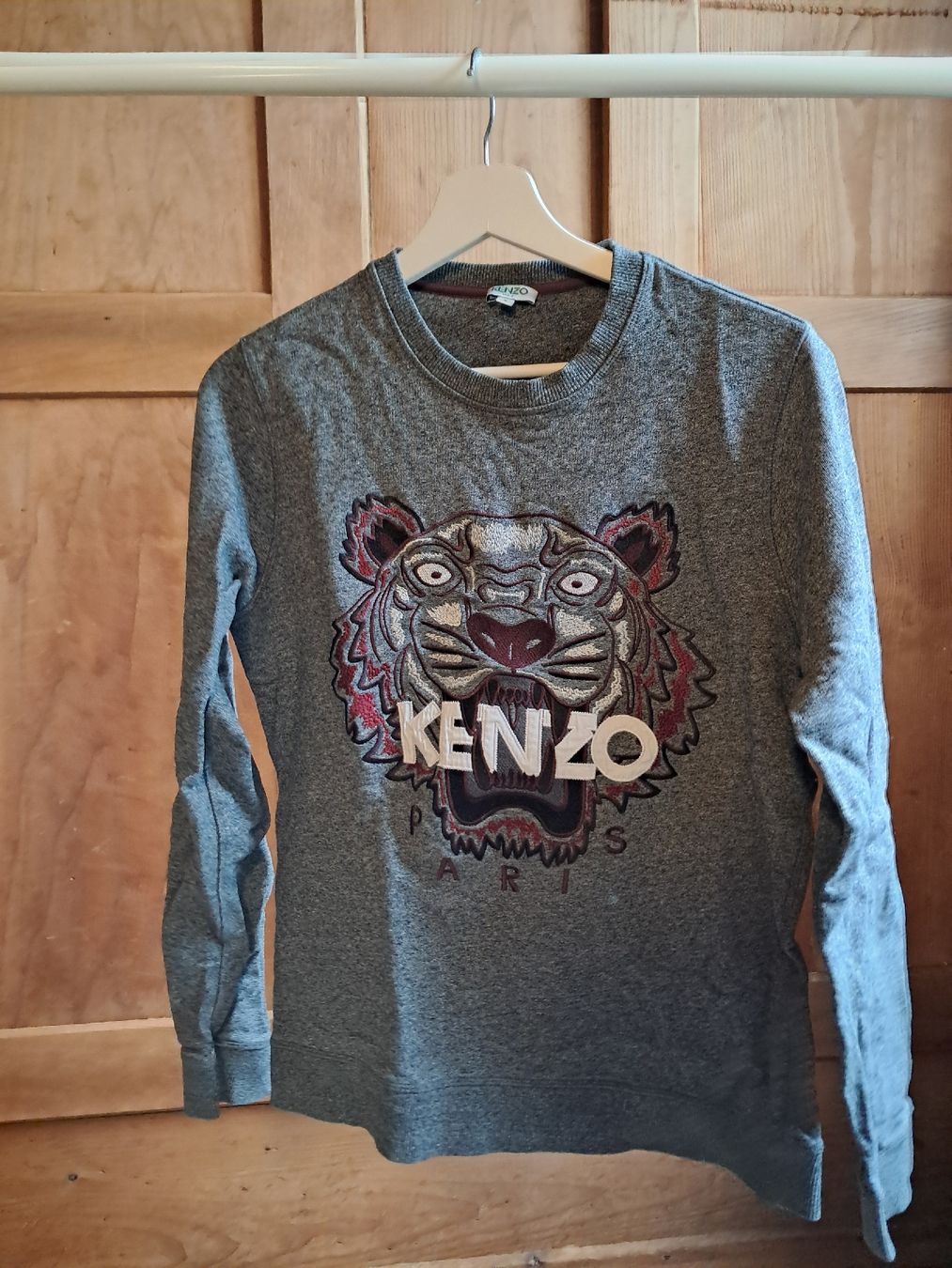 Kenzo Maglioni & Felpe: Kenzo Paris Pullover, Grösse S – Nuovo (secondo la descrizione) da Rüedisbach venduto da Wuethis-Fb1212