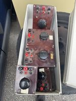 Historische Elektrogeräte / Laborgeräte als Konvolut  Zum Ve