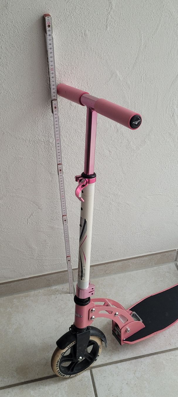 Kickboard: Kickboard "Pink" – D'occasion à Dübendorf par Distel3 3