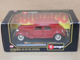 Citroen Traction Avant 15CV a - Burago 1/24