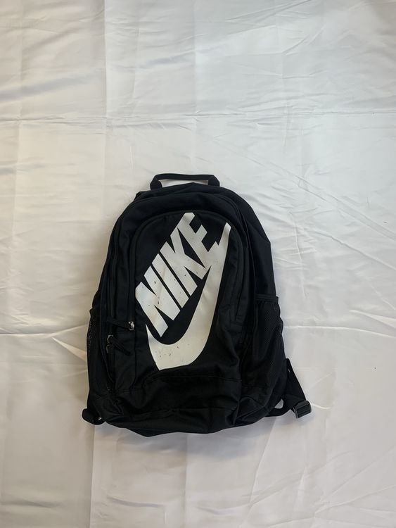 Nike Rucksack Schwarz Ideal für Schule Freizeit! (Gebraucht