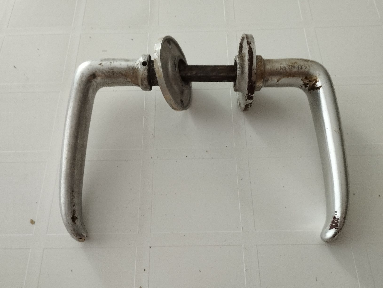 Porte: Türdrücker Garnitur Metall – Usato da Ostermundigen venduto da Dinge1 4