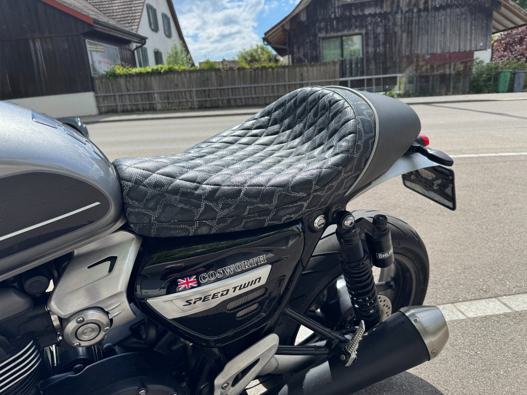 Triumph Tutti i ricambio per moto: Corbin Sollo Motorrad-Sitz 'Gunfighter' für Triumph 2020 – Nuovo (secondo la descrizione) da Zürich venduto da Meierene 4