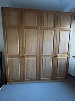 Grosser Kleiderschrank aus Holz  4-türig, Landhaustil