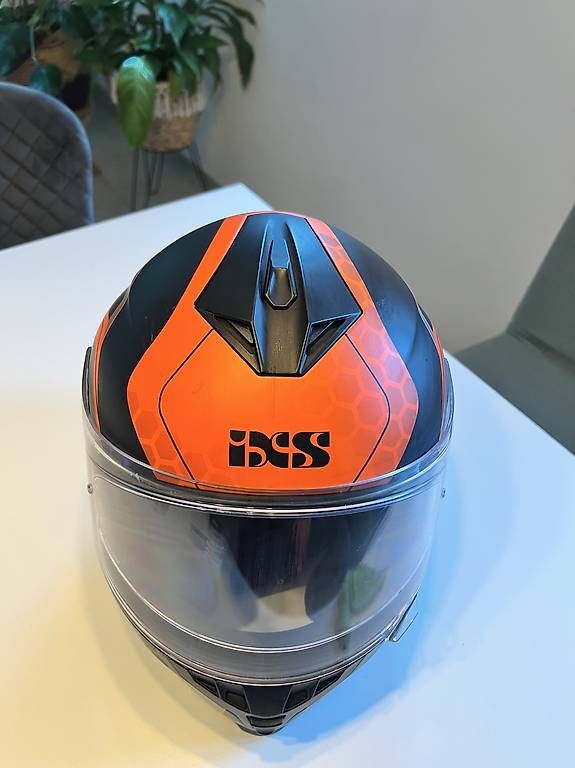 Caschi & visiere: Vendo casco  – Usato da Losone venduto da ema_2fpw 2