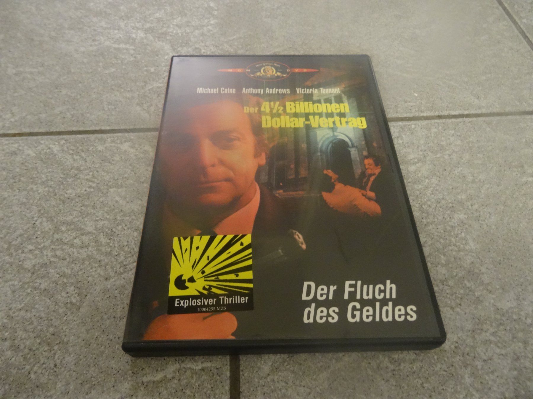Tutti i DVDs: DVD Der 4 1/2 Billionen Dollar Vertrag – Usato da Olten venduto da Disc-Verkauf