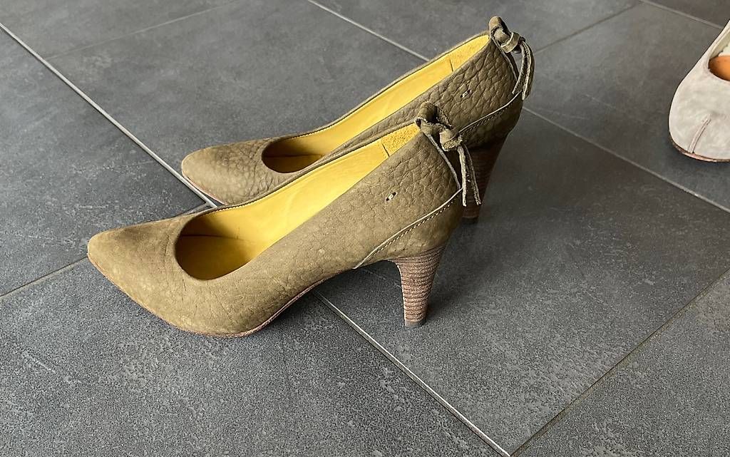 Chaussures femmes: Leder-Pumps humanoid Fiorentini Baker 39 – D'occasion à St. Gallen par steppenpferdchen 1