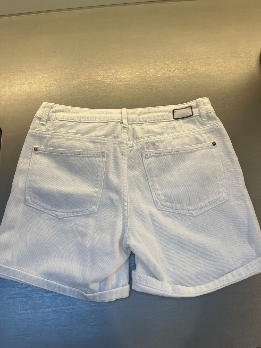 Zara Jeans: Jeans Shorts Zara Gr.34 – Nuovo (secondo la descrizione) da St.Gallen venduto da Monrose 2