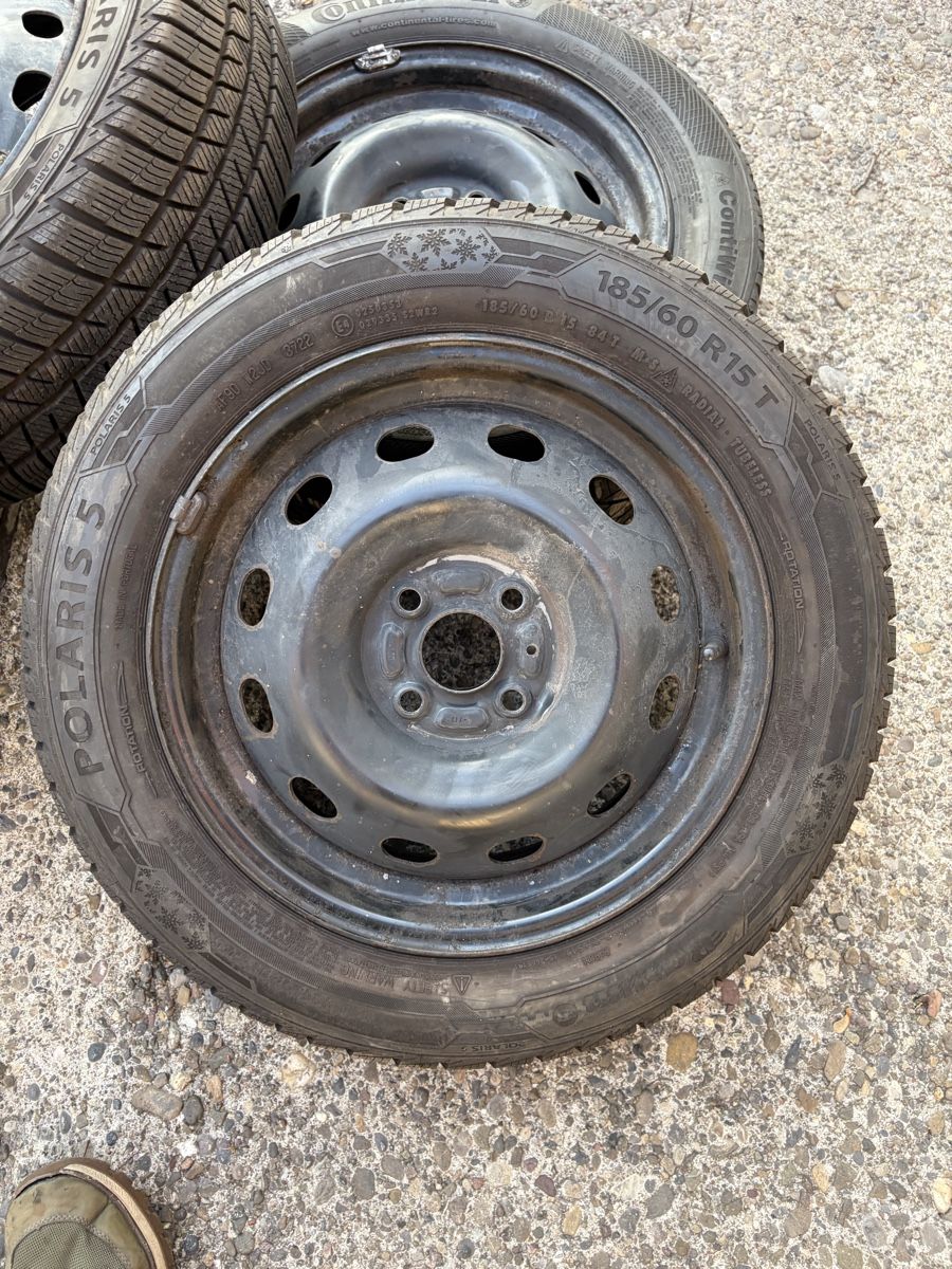 Pneus & Roues: Stahlfelgen mit 185/60R15 T  – D'occasion à Wettingen par Nici1932 4