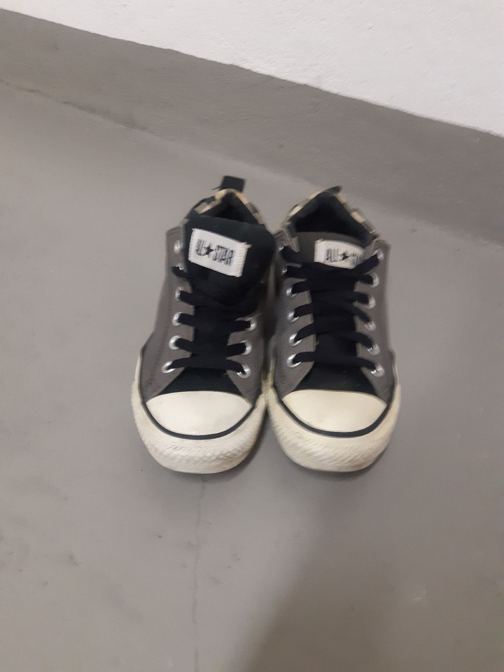 Converse Chaussures hommes: Converse Schuhe gr 39,5 – D'occasion à luzern par zola7 3