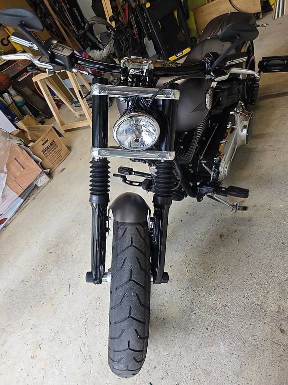 Cruisers: Harley-Davidson Softail Breakout FXSB – D'occasion à Dombresson par 00jr 1