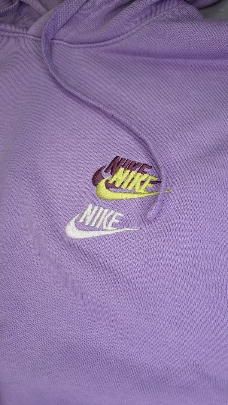 Nike Maglioni & Felpe: Pull Nike Lilas Taille S - Doux et Confortable! – Usato da Le Landeron venduto da rue_k9kg 1