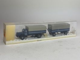 EX-  Brekina Mercedes Pritschen Lastzug blau