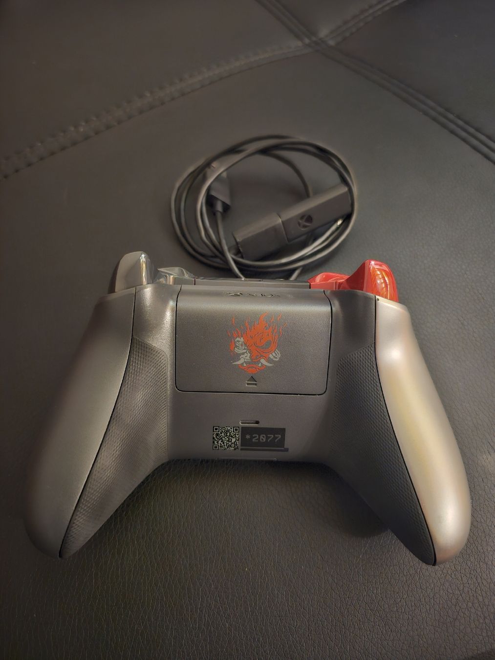 Microsoft Controller: Manette édition limitée Cyberpunk 2077 Xbox – Gebraucht aus Vollèges von tresbien 1