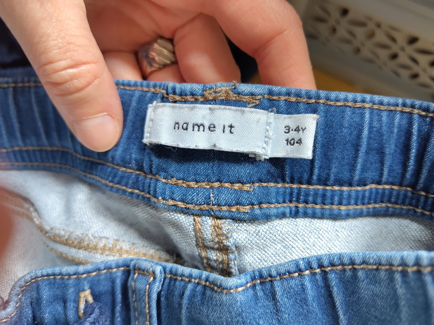 Pantaloni: Weiche aber starke Jeans 104 – Usato da Jona venduto da tschounaess 1