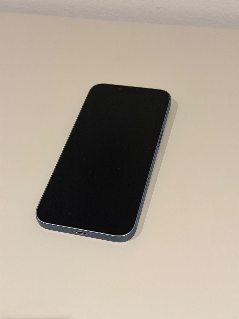 Apple Telefoni cellulari / Smartphones: iPhone 14 128GB Blau ab 1Fr.- – Usato da Zürich venduto da kidscars 1