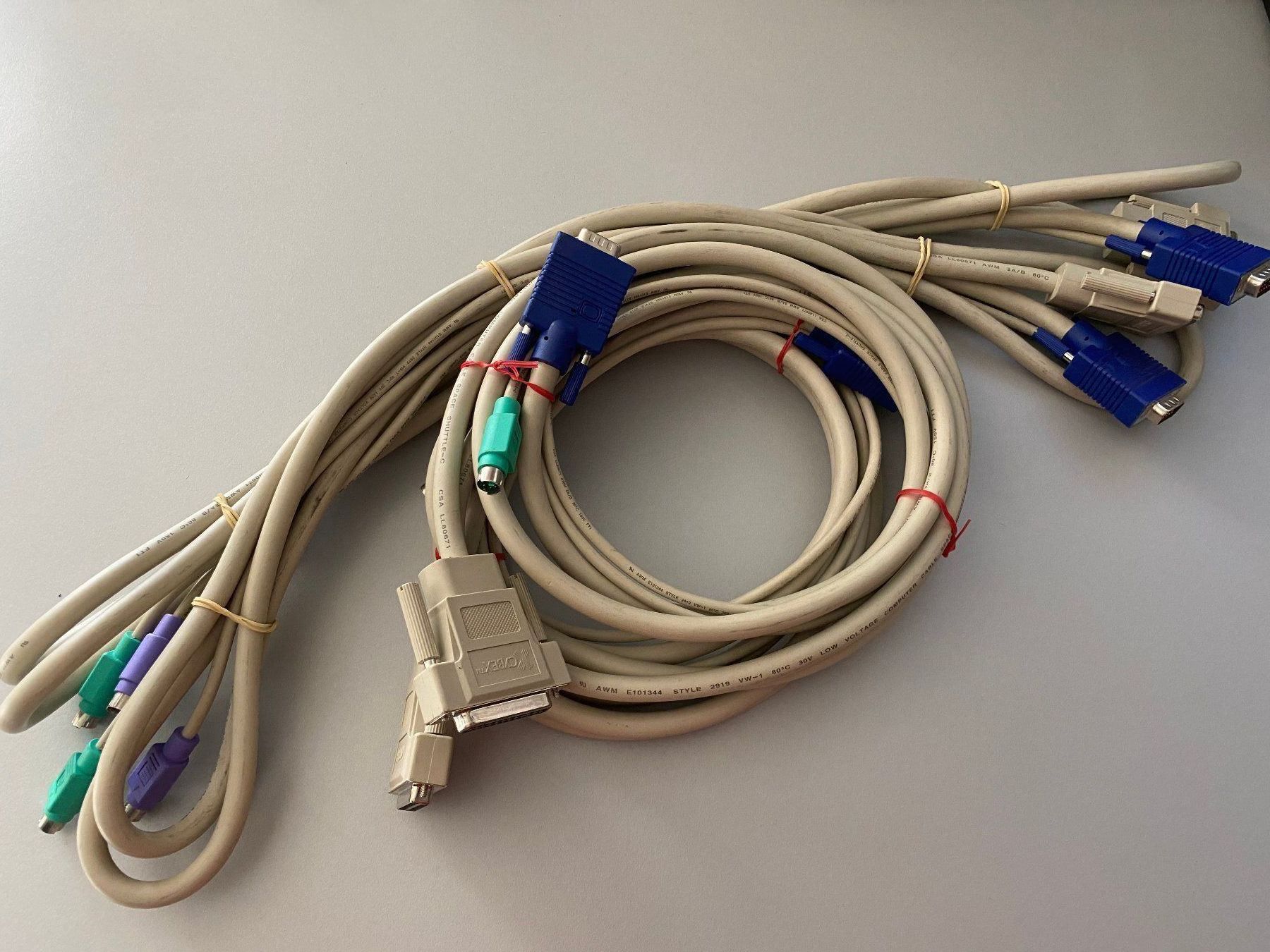 Cavi: KVM-Switch Kabel für Avocent Switch – Usato da Langwiesen venduto da Restposten-24